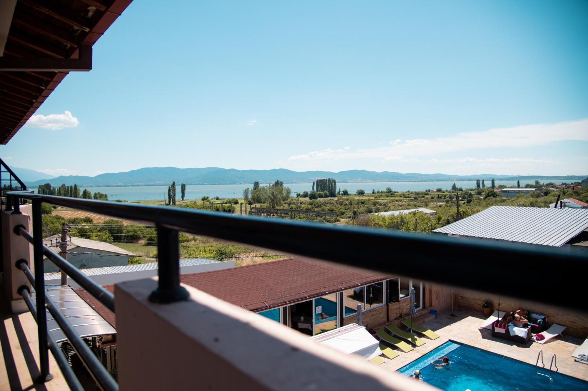 Hotel Istatov 诺弗多伊兰 外观 照片